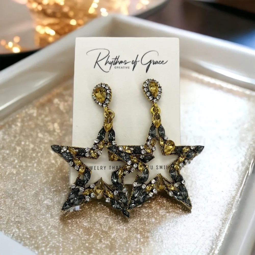 Starry Chic: Dazzling Black & Gold Star Rhinestone Earrings! NWT Dangle